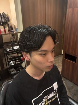 クラッキ ヘアークリエイション(CRAQUE hair creation) ツーブロック×外ハネパーマ