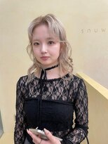 スニュウ(snuw)&nbsp;【snuw mina】レイヤーカット/ブランドヘア/ブリーチカラー/伏見