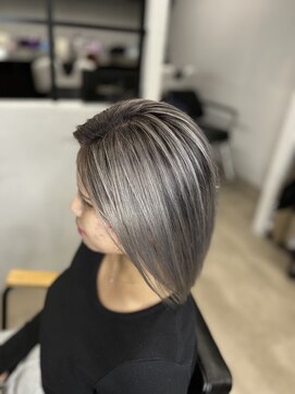 ワン(ONE) バレイヤージュ