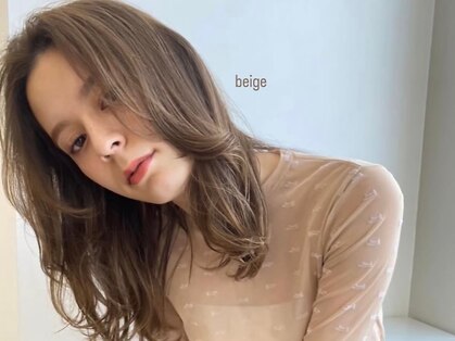 ケイリー(KAYLEE)の写真