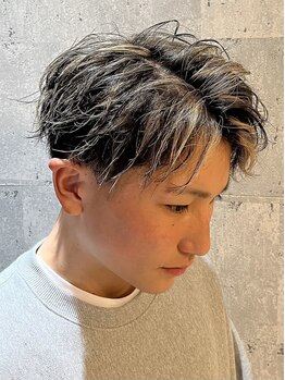 ［メンズ専門トータルビューティサロン］再現性の高いトレンドスタイルで、あなたの魅力を引き出す。
