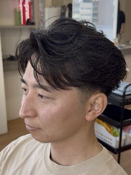 ビカム 名駅(become) 大人男性向け毛流れパーマ