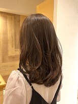 テラス(Terrace)&nbsp;【Terrace】セミロングレイヤー×ラベンダーベージュ(白髪染め)