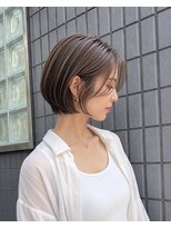 フェイス 石川町 (FACE) ショートボブ×白髪ぼかし