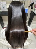 湿気や暑さにも負けない美髪ストレート♪