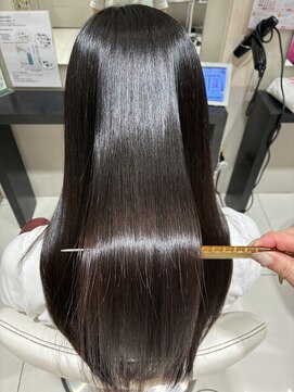 アース 恵比寿店(HAIR&MAKE EARTH) 湿気や暑さにも負けない美髪ストレート♪