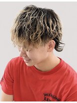 デュー 栄(DEW)&nbsp;【DEW】サーフカール/スパイラルパーマ/ブリーチ