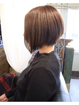 ヘアサロン テラス(Hair salon TERRACE.) 先鋭的モードボブ×THROWカラー★