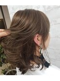 2種類のシークレットハイライトにクリスタルベージュカラー