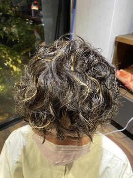 レパーン(Lepa) ツイストスパイラルパーマ