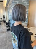 シルバーアッシュボブ