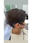 さりげないハンサムネイビー