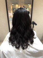 トリコ 梅田茶屋町店(trico)&nbsp;しっかり巻髪風なストレートカール