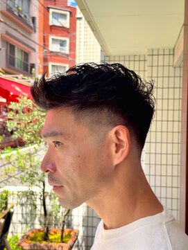 ザバーバー 渋谷(THE BARBER) フェザーアップ