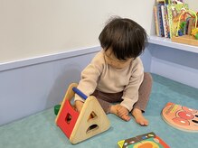 アコット(Acotto.)の雰囲気（ママが施術中に使用できるおもちゃや絵本をご用意しています）