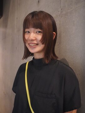 カシ 中目黒(CASI) カットのみで作る顔周りデザイン