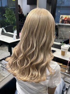 パヌポン(PANUPON) ダブルカラーミルクティーハイライトケアブリーチバレイヤージュ