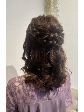 オギクボ ヴォイス(voice) ハーフアップ/ミディアムヘアセット