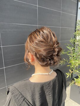 アチーブリス(achieve Liss) お呼ばれヘア