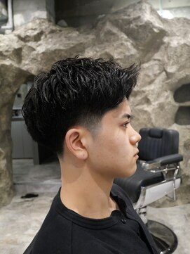 チルチェア 横浜(CHILL CHAIR) アクティブショート×テーパーフェード<横浜/barber>