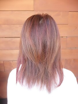 キュアスペース(CURE SPACE) ハイライト × グラデーションカラー