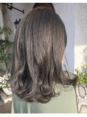 カーキグレージュ