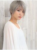 大人可愛い20代30代40代小顔ハンサムショートホワイトベージュ