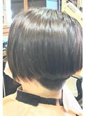 ショートボブ