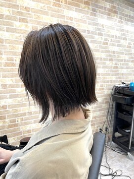 ペアル(PEAAL) プツッと前下がりボブ　切りっぱなし　外はね　ショートボブ