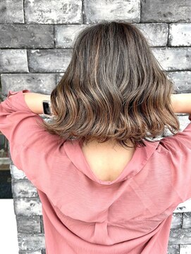 ブリッツバイレボ 船橋(BLITZ by REVO) 切りっぱなしボブ/エアリーロング/美髪/ピンクブラウン[船橋駅]