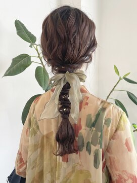 エメ 小山(Aimer) ふわふわ編みおろし/お呼ばれアレンジ/小山/学割U24/髪質改善