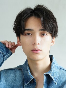 フィフス 渋谷(fifth) センターパート波巻きスパイラルパーマツイストツイスパシャドウ