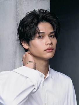 レタッチバイフィフス(RETOUCH by fifth) シャドウパーマ無造作パーマセンターパートマッシュヘア毛流れ