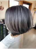 【cassia】ハイトーンカラー×マッシュボブ　[30代40代50代]