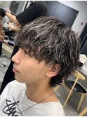 渋谷緩め波巻きスパイラルパーマメンズハイライトカラー19時以降