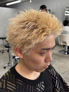 エデアンルクラ 下通(EDEAN Leclat) 熊本メンズカラー ハイトーンカラー スパイキー MEN'S HAIR