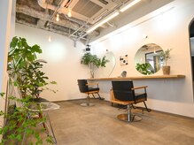 クー(KUU)の雰囲気（店内）