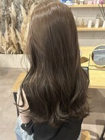 リト(riTo)&nbsp;20代30代オリーブグレージュくびれヘア韓国レイヤーロング