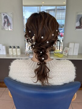 アトリーチェタ 田富店(ATTRICE) 編みおろしヘアセット