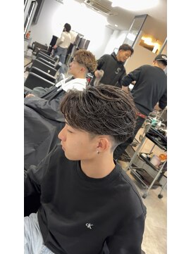 イーラ アメ村店(era) フェザーパーマ
