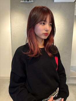 メルシー(merci.)の写真/【名駅/国際センター】毛先まで潤いと艶感溢れる上質な発色が、肌や瞳をより美しく魅せる。最旬ヘアに☆