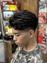フジヤマバーバーショップ エビス(FUJIYAMA BARBER SHOP ebisu) テーパーフェード×パーマ