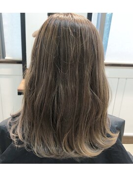 エクボ バイ リコ(ecubo bylico) ナチュラルバレイヤージュ