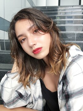 アイティー バイ アルバム 中野店(IT by ALBUM) ゆるウェーブロング_ショートパーマホワイトアッシュ_38036