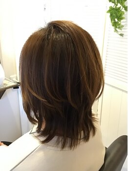 ヘアー デザイン シダー(HAIR DESIGN CEDAR)の写真/《自分でも再現できるスタイル》髪の生え方や毛流れ、骨格・髪質を見極めたヘアスタイルの提案力の高さが◎