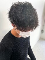 ウェイビーエフティフィフス 横浜西口(WAVEY ft.fifth)&nbsp;波巻きスパイラルメンズセンターパート前下がりツイストパーマ