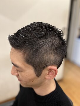 コダマ 茗荷谷店(KODAMA) スキンフェード/アップバング/コンマヘア/茗荷谷<理容室>