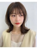 大人可愛いくびれミディアムヘア♪ ラベンダーベージュ