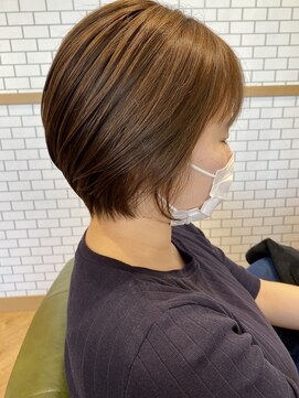 カシータフロル 守山(Casita flor) 手ぐしでまとまるショートスタイル