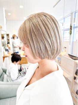 エルフ(elf)の写真/【年中無休/elf-エルフ-】細部のカットラインまで妥協ナシ！小顔に見える抜け感ショート＆ボブが人気♪